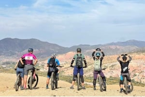 Agafay-Wüste, Kamelritt, marokkanisches Abendessen und Feuershow