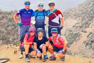 Agafay-Wüste, Kamelritt, marokkanisches Abendessen und Feuershow