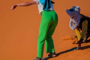 Marrakechista Merzougaan: 4 päivän luksusretki Saharan autiomaassa