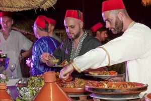 Marrakech: Top Agafay Desert Sunset Dinner & Show