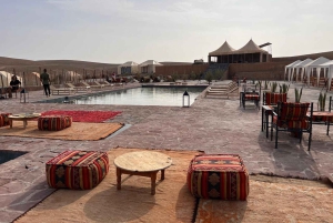 Marraquexe: estadia única no deserto com jantar e espetáculo