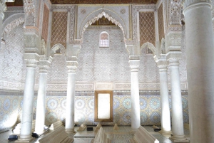 Marrakech Discovery: Monuments, Market & Medina Walking Tour