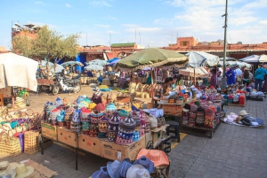 Marrakech: Tur med guide i den pulserende medinaen og de fargerike soukene