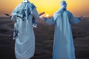 Marrakesh: Tramonto nel deserto di Agafay, giro in cammello e cena con spettacolo