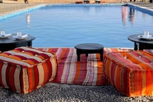 Marrakesh: Excursão ao deserto de Agafay com almoço e piscina