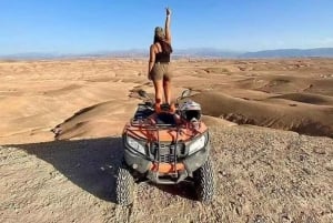 Marrakesh: Excursão ao deserto de Agafay com almoço e piscina