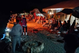 Marrakesh: Aavikon auringonlasku illallisella ja show'lla