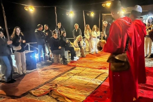 Marrakesh: Aavikon auringonlasku illallisella ja show'lla