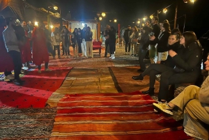 Marrakesh: Aavikon auringonlasku illallisella ja show'lla