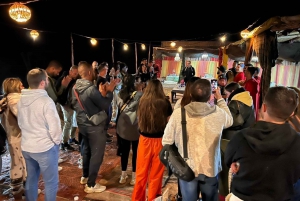 Marrakesh: Aavikon auringonlasku illallisella ja show'lla