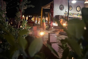 Marrakesh: Aavikon auringonlasku illallisella ja show'lla