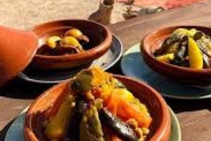 Marrakech : Coucher de soleil dans le désert avec dîner et spectacle