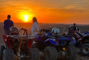 Marrakech : Coucher de soleil dans le désert avec dîner et spectacle