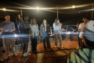 Marrakech : Coucher de soleil dans le désert avec dîner et spectacle