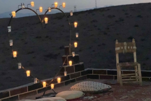 Marrakech : Coucher de soleil dans le désert avec dîner et spectacle