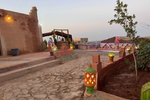 Marrakech : Coucher de soleil dans le désert avec dîner et spectacle