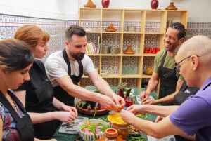 Marrakesh: Matlagningskurs med marockanska rätter med en lokal kock