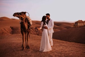 Marrakesh: Agafay Desert Sunset trip with Diner & Camel ride