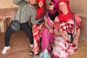 Marrakesh: Agafay-ørkenopplevelse med kamel, middag og show