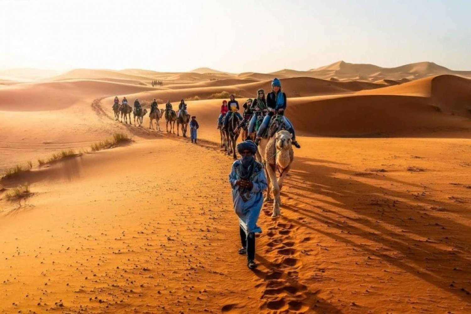 Merzouga: Safari di 3 giorni con cibo, cammello, 4x4, campeggio di lusso