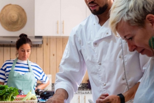 Marrakesz: Marokańska lekcja gotowania z wizytą na targu i posiłkiem