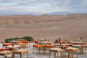 Depuis Marrakech : Quad dans le désert d'Agafay, chameaux, dîner et spectacle