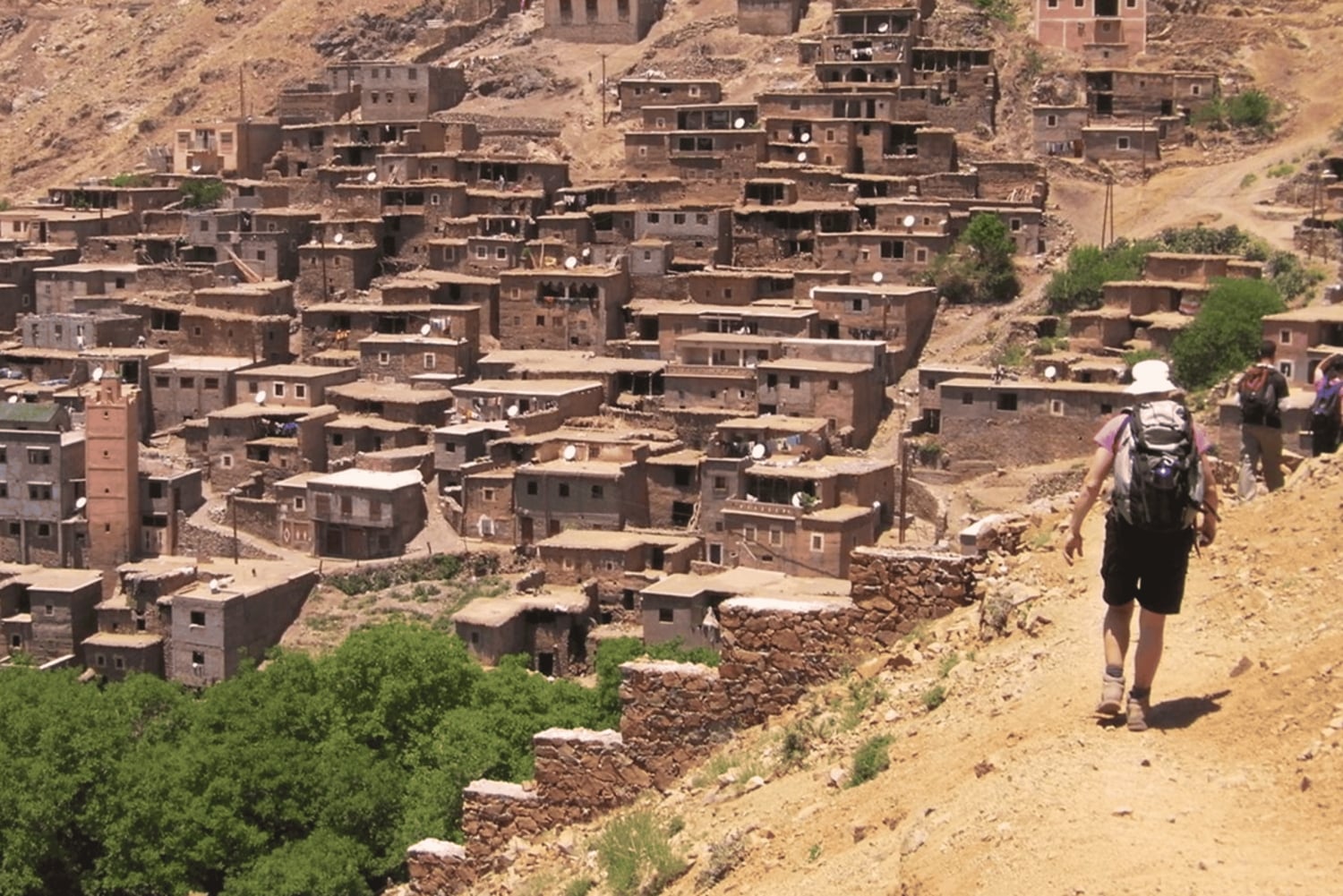 Excursión de un día al valle de Ourika y al río Oulmes con camellos incluidos.