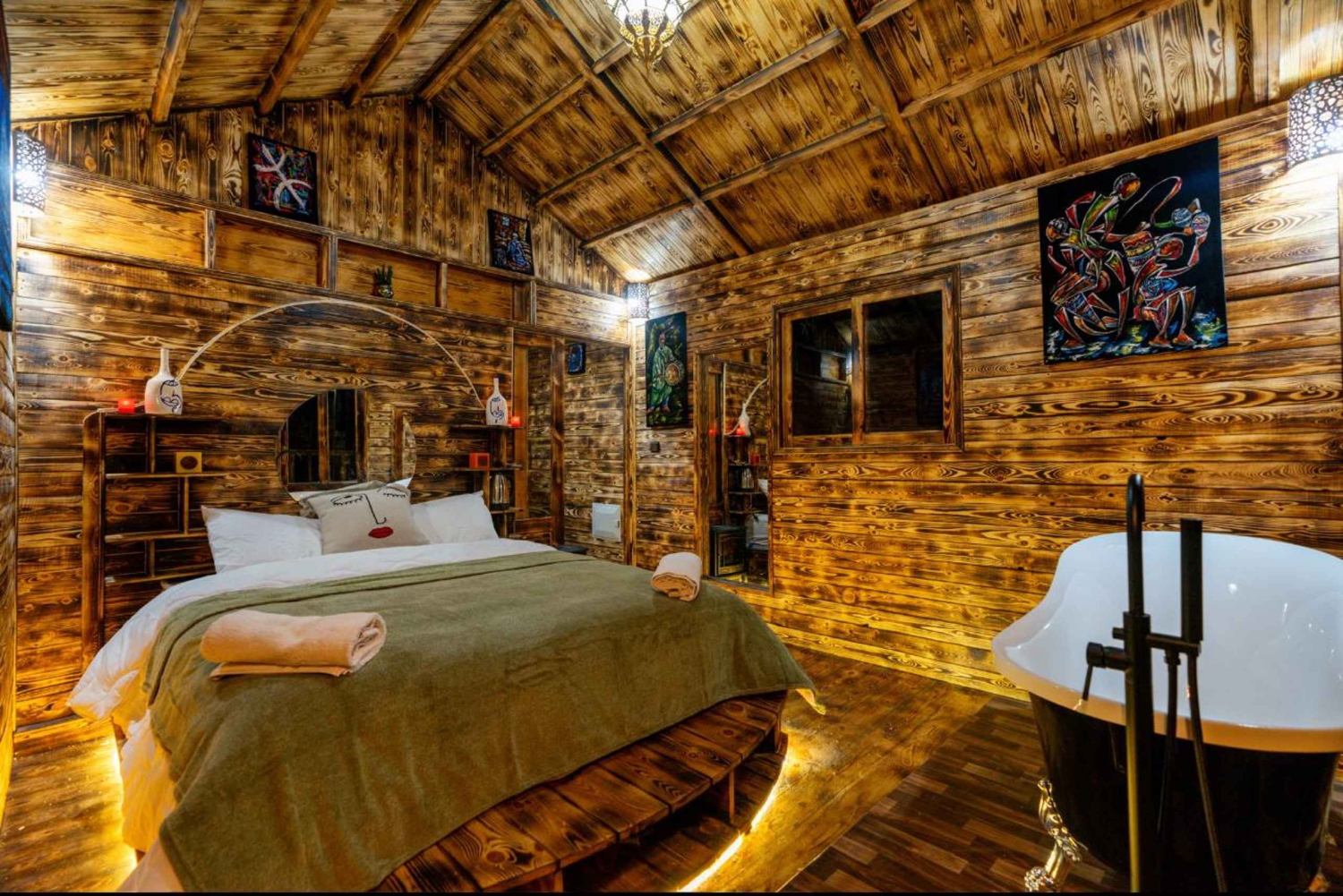 Tag & Nacht im Atlasgebirge in einem traditionellen Riad