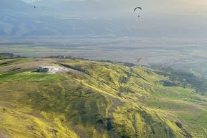 Marrakech: Paragliding over Agafay Desert & Atlas Mnt Views