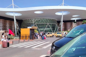 Traslado privado do aeroporto: Aeroporto de Marraquexe ⇆ Hotéis/Riads