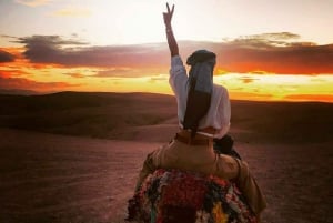 Marrakech: Agafay Quad Bike, Giro in cammello al tramonto con cena