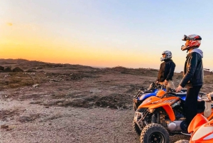 Mönkijäpyöräily Agafayn autiomaassa lounaalla & kameliratsastus & uima-allas