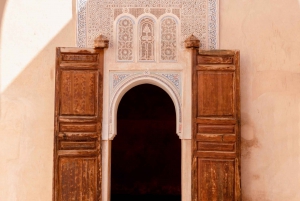 Skip the line : Bahia Palace Entry ticket guided tour