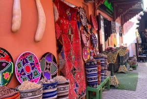 Tour de la ciudad al atardecer: Zocos y Medina con Caleche de Noche