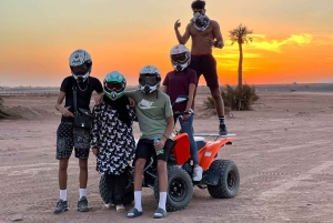 Auringonlaskun mönkijä Marrakechissa