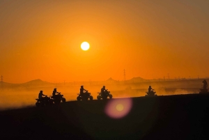 Auringonlaskun mönkijä Marrakechissa