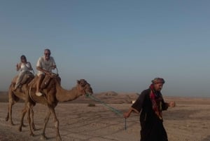 Agafay-ørkenen: Magisk middag med show og kamelridning