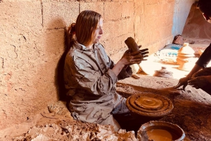 Tilbring en naturlig dag uden for Den Røde By: keramik, gåtur, pool