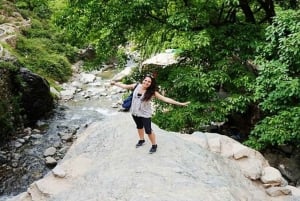 マラケシュ発セッティ・ファトマ＆オウリカ渓谷ツアー（昼食付