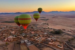 Lot balonem VIP – prywatny przedział i usługa lokaja