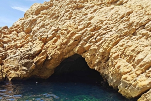 From Marseille to the Calanques Blueues by train, hike, lagoons and villages