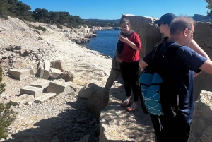 Cassis : Hiking Tour 2 Calanques with swimming