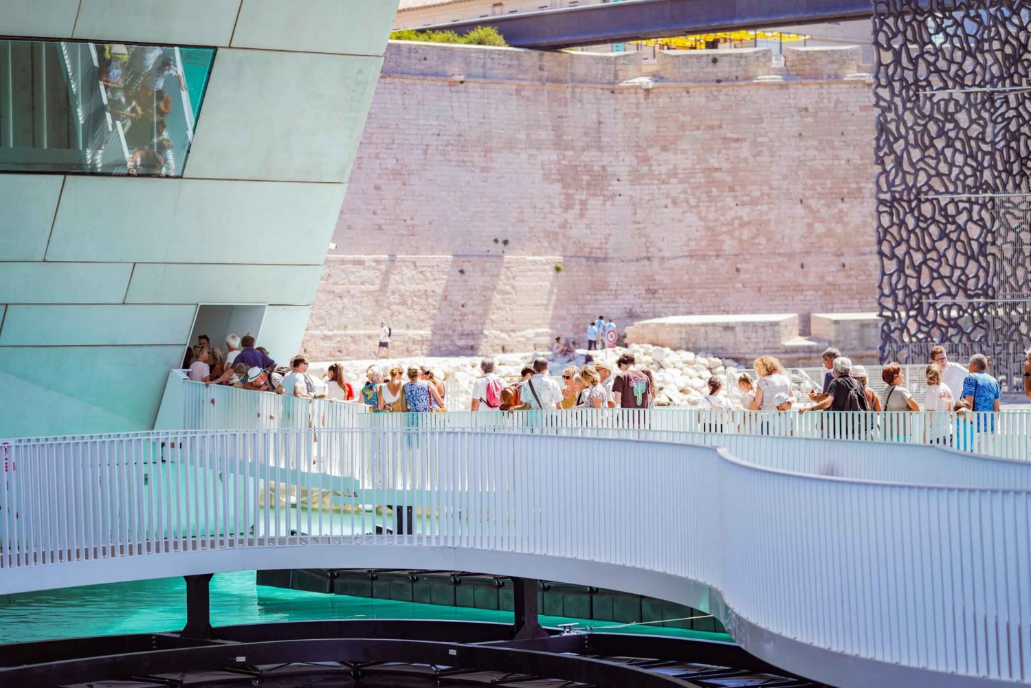 Cassis Tour, Calanques Boat Ride & Cosquer Cave visit