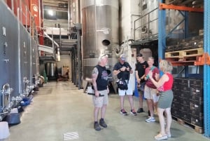 Cassis, Bandol, Le Castellet wine tour: Cliffs and Vineyards