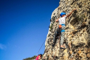Climbing Discovery Session in the Calanques near Marseille