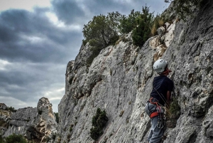 Climbing Discovery Session in the Calanques near Marseille