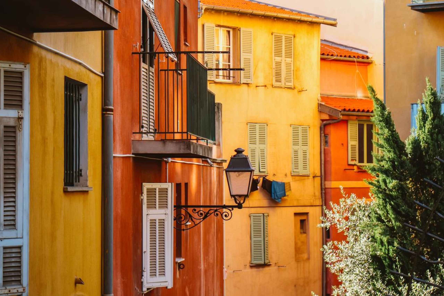 Discover Marseille:A Walking Private Tour of City Highlights