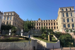 Discover the real Marseille with a local guide in your language