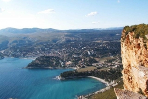 From Aix-en-Provence: Cassis Tour with Cap Canaille Stop