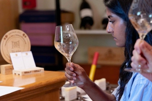 From Marseille: Bandol & Cassis Full-day Wine tour